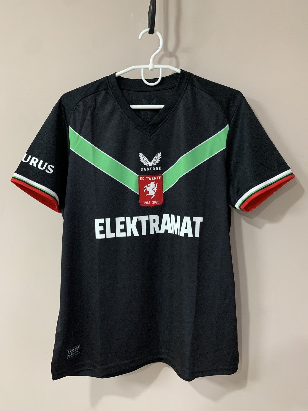 Castore Womens FC Twente Football Shirt Castore Soccer Jersey Sz XXL Size XL / US 12-14 / IT 48-50 - 1 Thumbnail