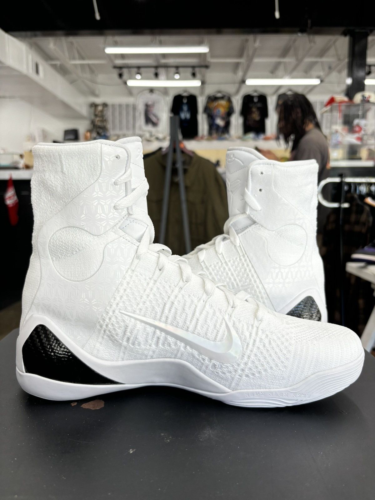 Nike Nike Kobe 9 Elite Protro Halo Sz. 9.5 (2024) Size US 9.5 / EU 42-43 - 3 Thumbnail