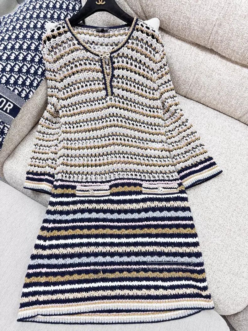 Chanel Chanel Gold-plated fine glitter bow button long-sleeved kn Size S / US 4 / IT 40 - 4 Thumbnail