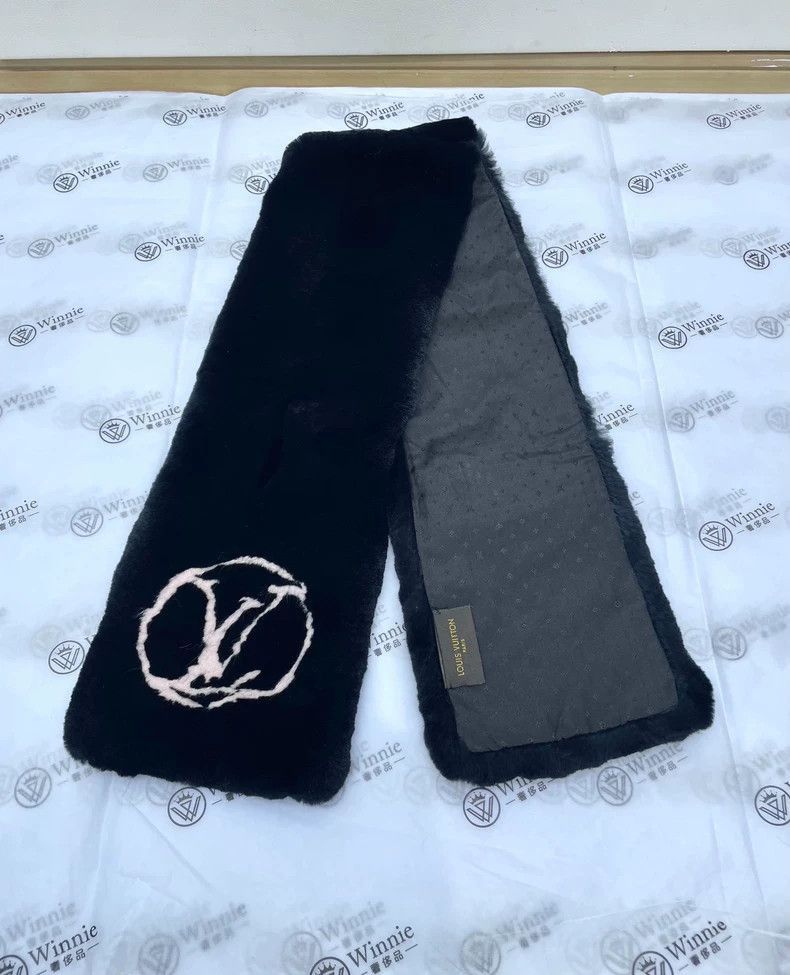 Louis Vuitton LV Black Pink Logo Fur Scarf-2506 Size ONE SIZE - 5 Thumbnail