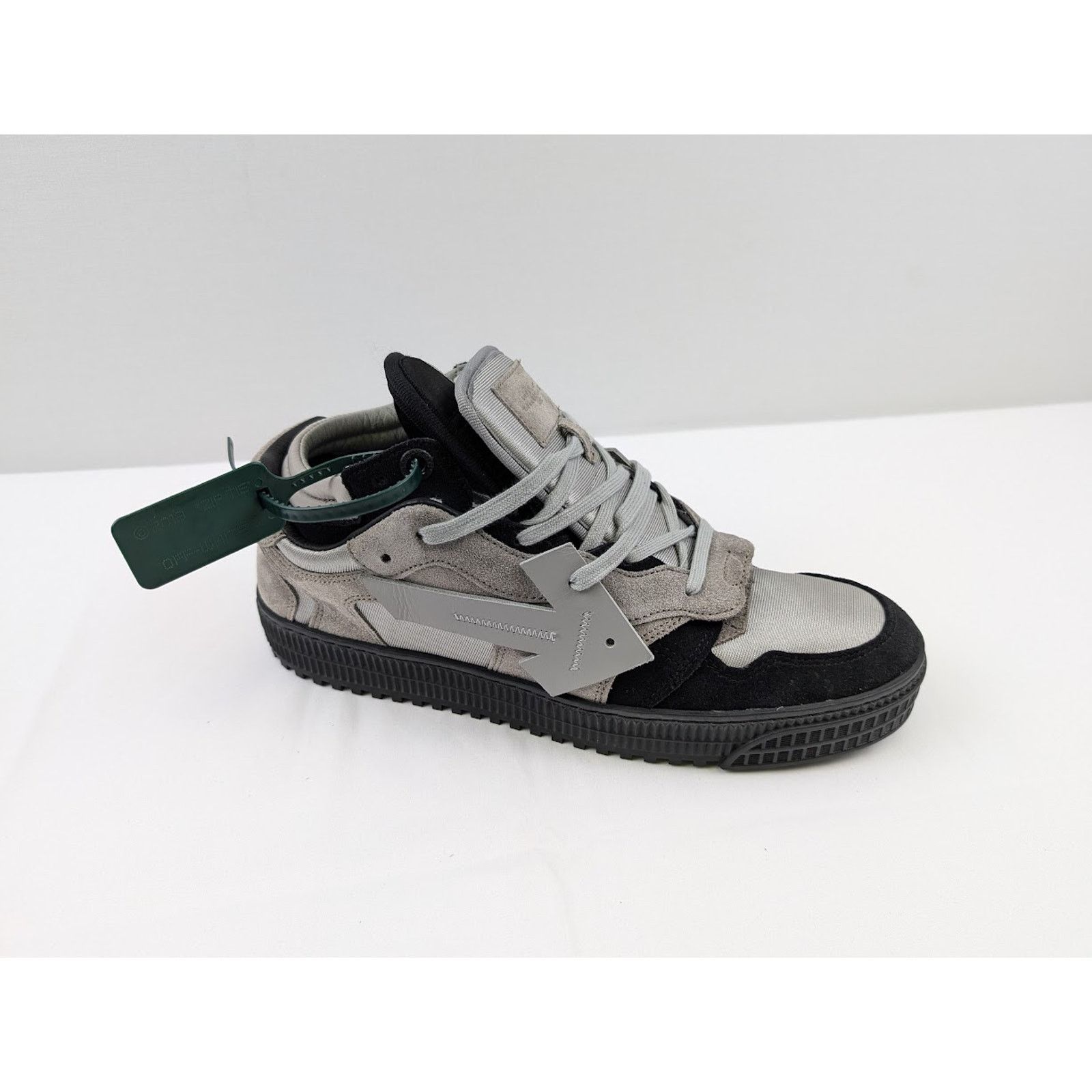Off-White o1rshd1 Floating Arrow Sneaker in Dark Grey Size US 13 / EU 46 - 1 Thumbnail