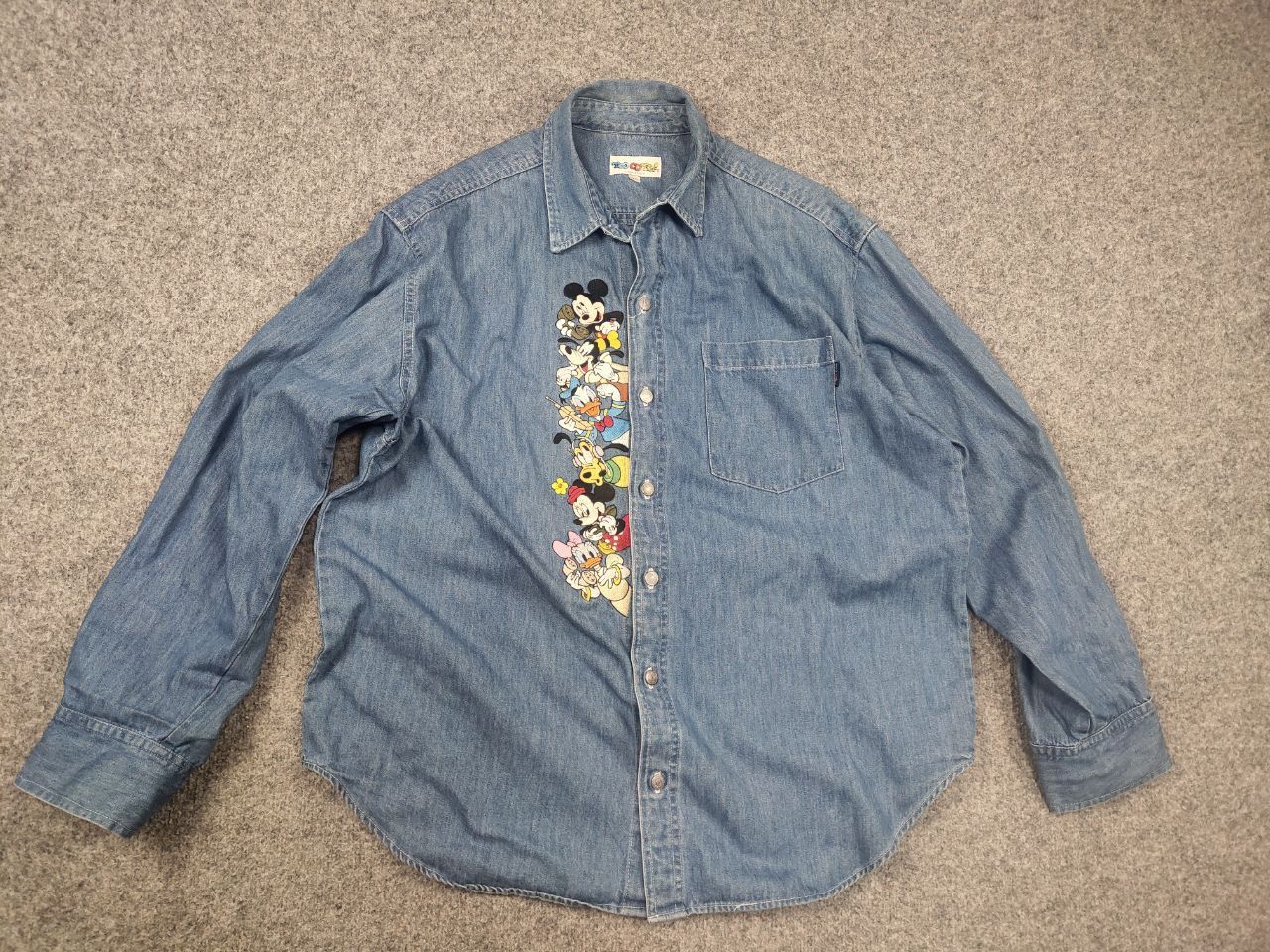 Vintage Vintage 90's Too Cute Logo Disney Baggy Denim Shirt Size US XL / EU 56 / 4 - 9 Thumbnail