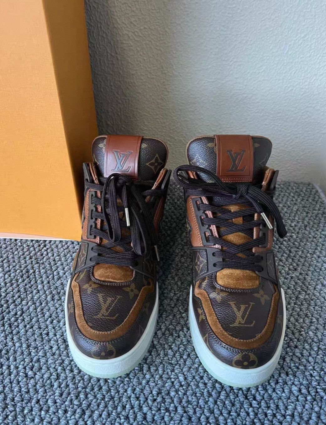 Louis Vuitton lv trainer sneakers in brown monogram. Size US 6.5 / EU 39-40 - 1 Thumbnail