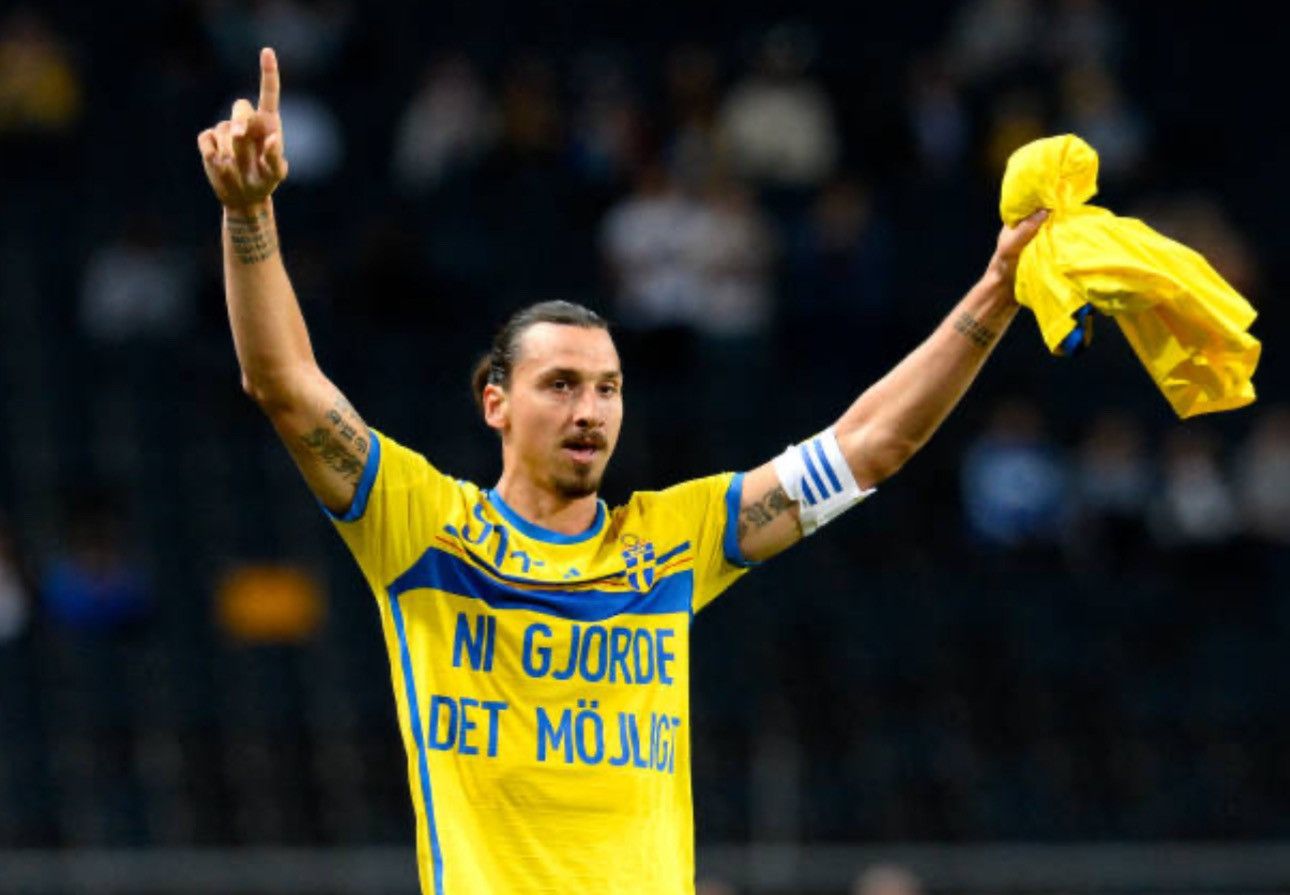 Adidas Sweden 14/15 Ibrahimovic 50+ special shirt Size US M / EU 48-50 / 2 - 12 Thumbnail