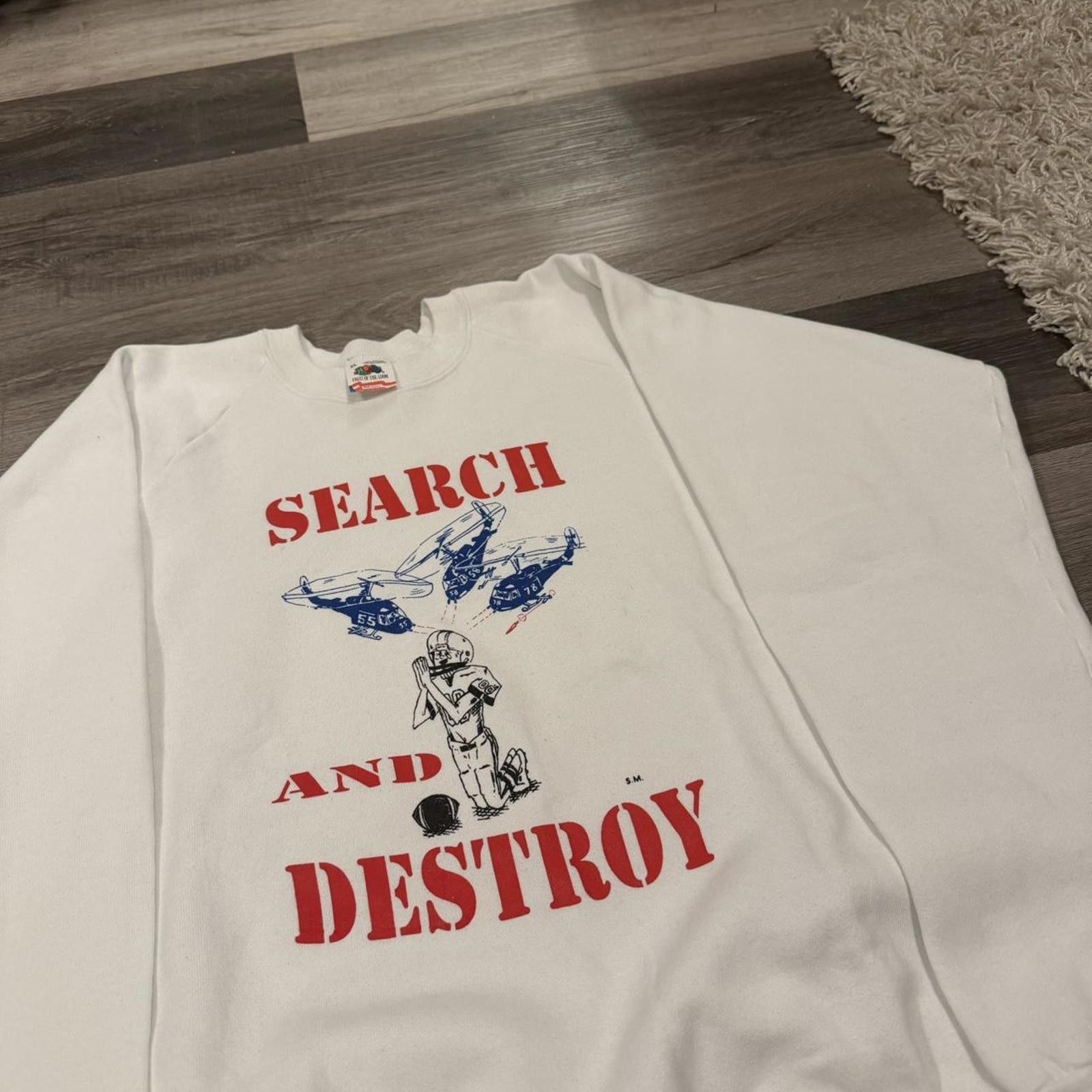 Fruit Of The Loom Vintage search and destroy football war crewneck sweatshirt Size US XL / EU 56 / 4 - 1 Thumbnail