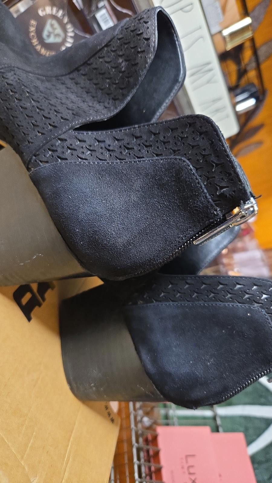 Vince Camuto Vince Camuto Black Suede Booties Size US 9.5 / IT 39.5 - 5 Thumbnail