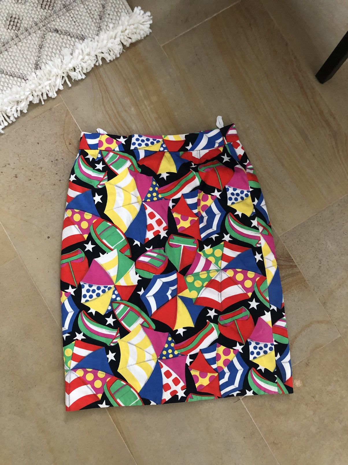 Designer × Escada × Vintage VINTAGE ESCADA CRAZY PRINT SKIRT Size 26" / US 2 / IT 38 - 2 Thumbnail