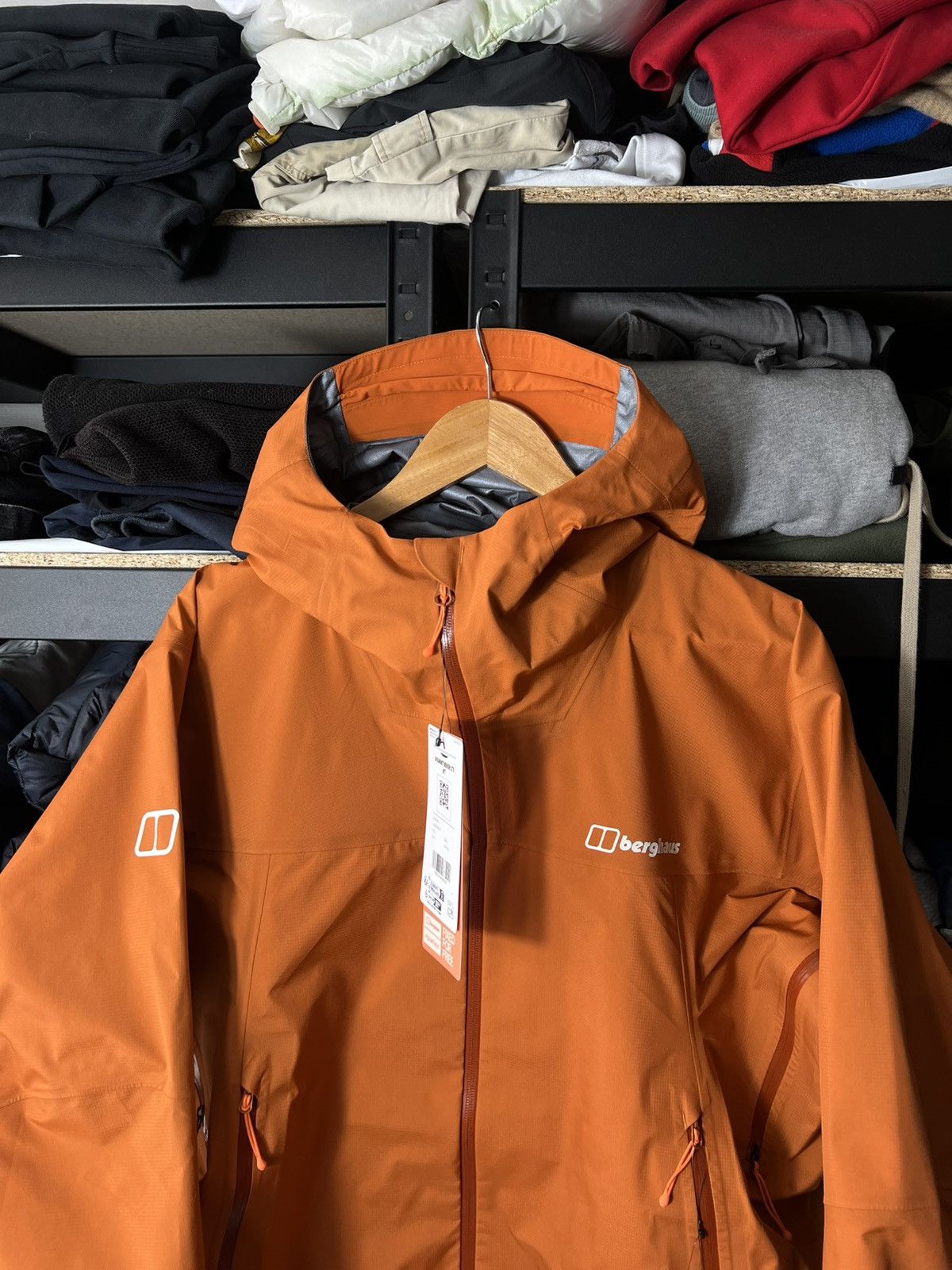 Berghaus Berghaus Summit Seeker GTX Waterproof Gore-Tex Jacket Size L Size US L / EU 52-54 / 3 - 11 Thumbnail