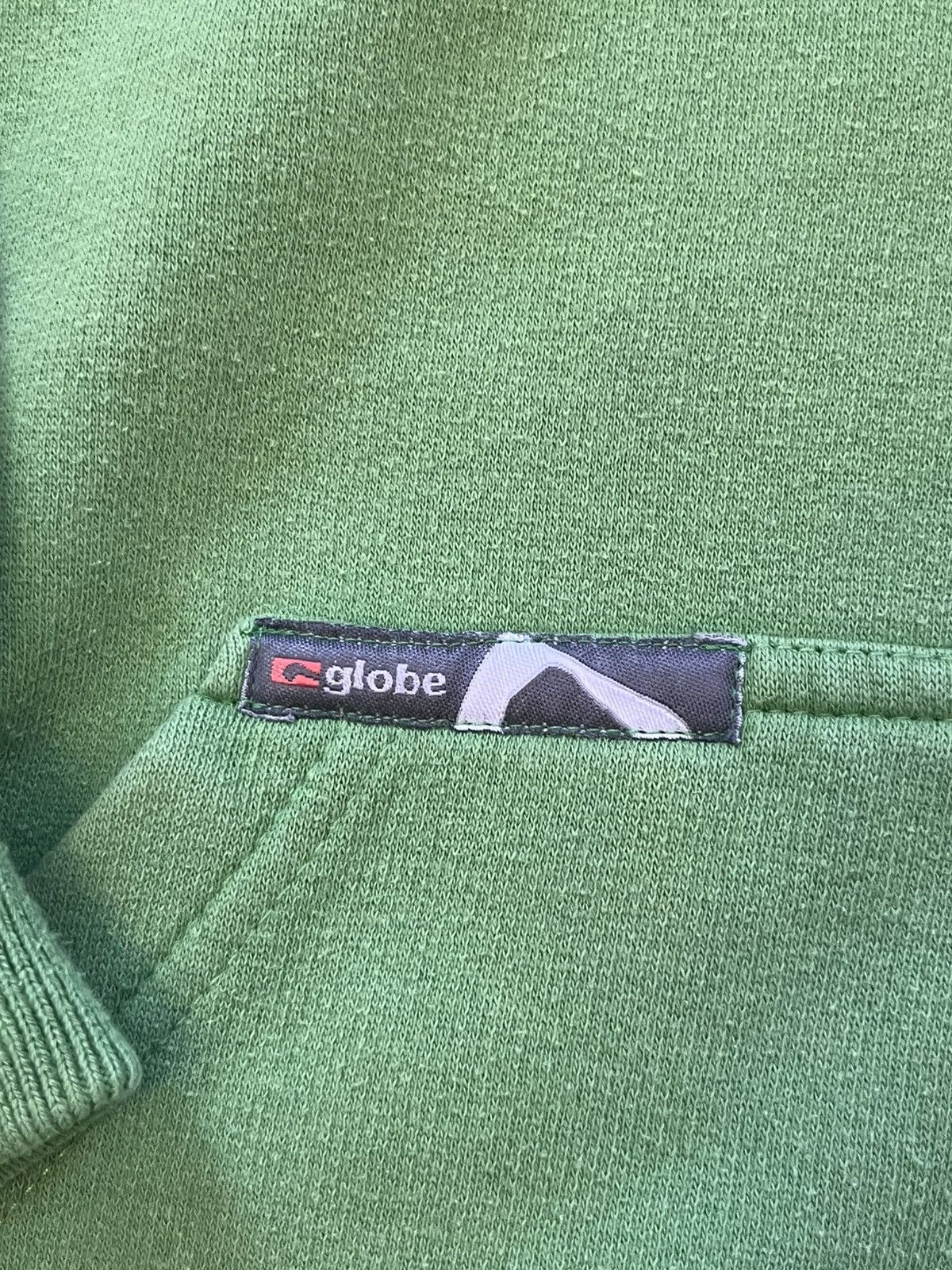 Globe Vintage 2004 Globe Skateboards Hoodie Rare Logo Faded Y2K Size US L / EU 52-54 / 3 - 3 Thumbnail
