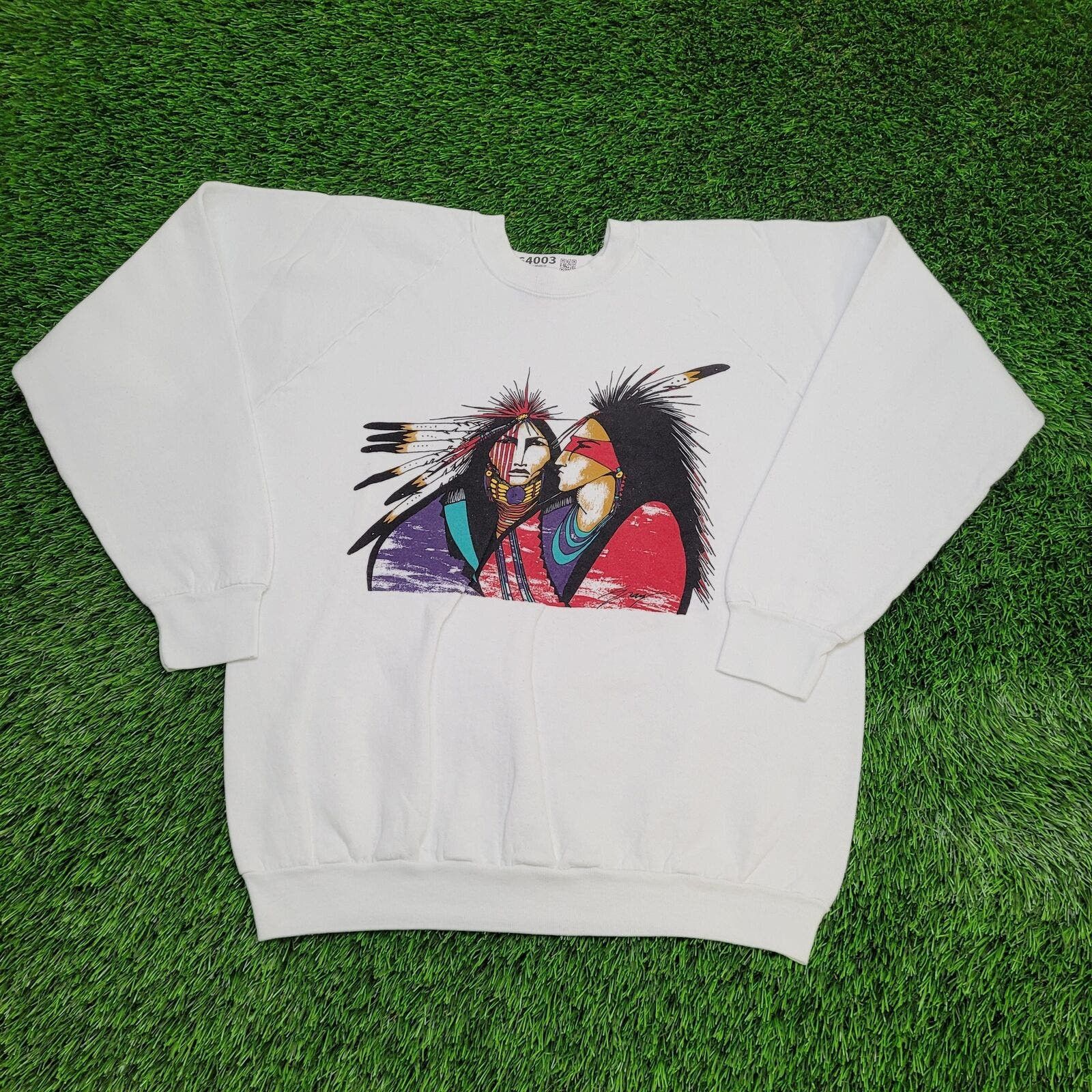 image of Fruit Of The Loom Vintage Indigenous Native-American Sweatshirt Women XL 22X24 in White