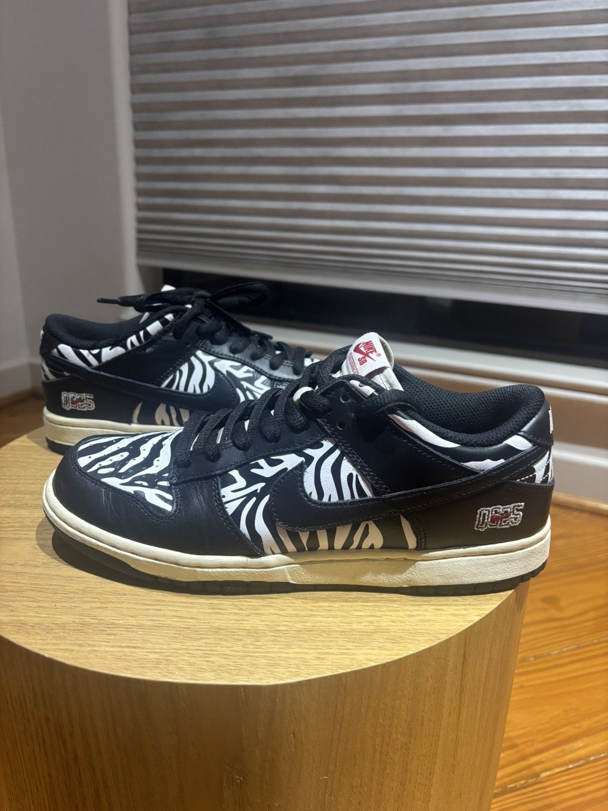 Nike Nike SB Dunk Low OG QS Size US 7.5 / EU 40-41 - 1 Thumbnail