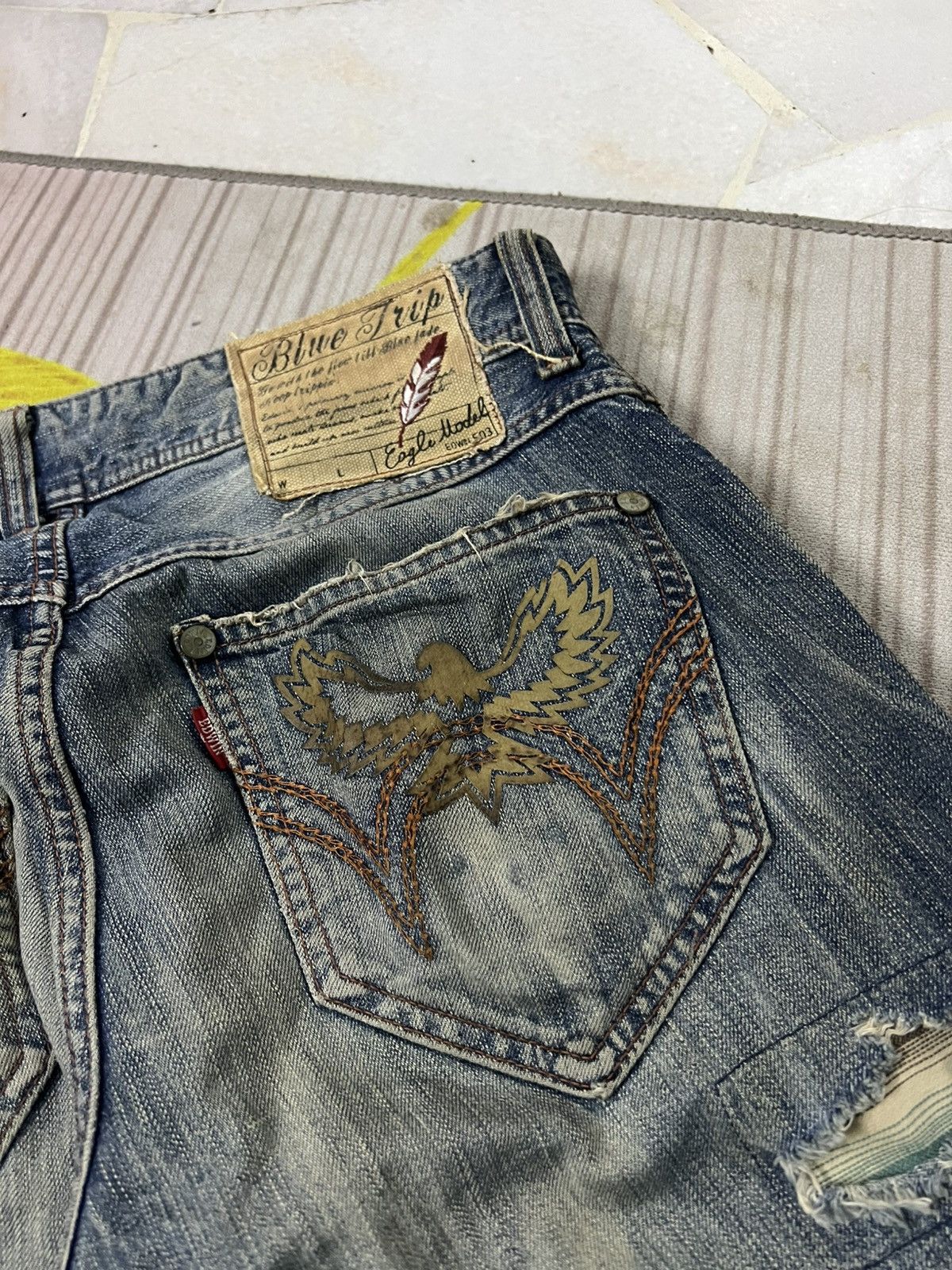 If Six Was Nine 💥Flare💥 Edwin 503 Blue Trip Eagle Model Distress Jean Size US 33 - 21 Thumbnail
