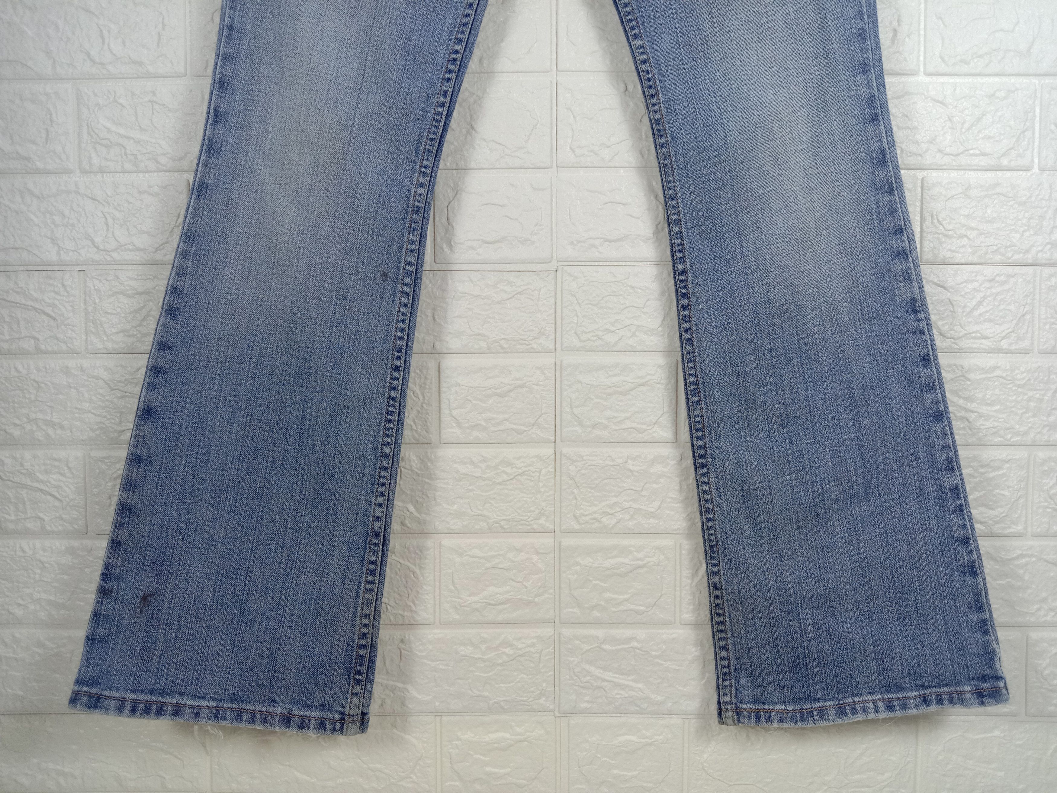 Levi's Vintage Levi's 524 Flare Jeans Faded Blue Denim Size 31" - 4 Thumbnail