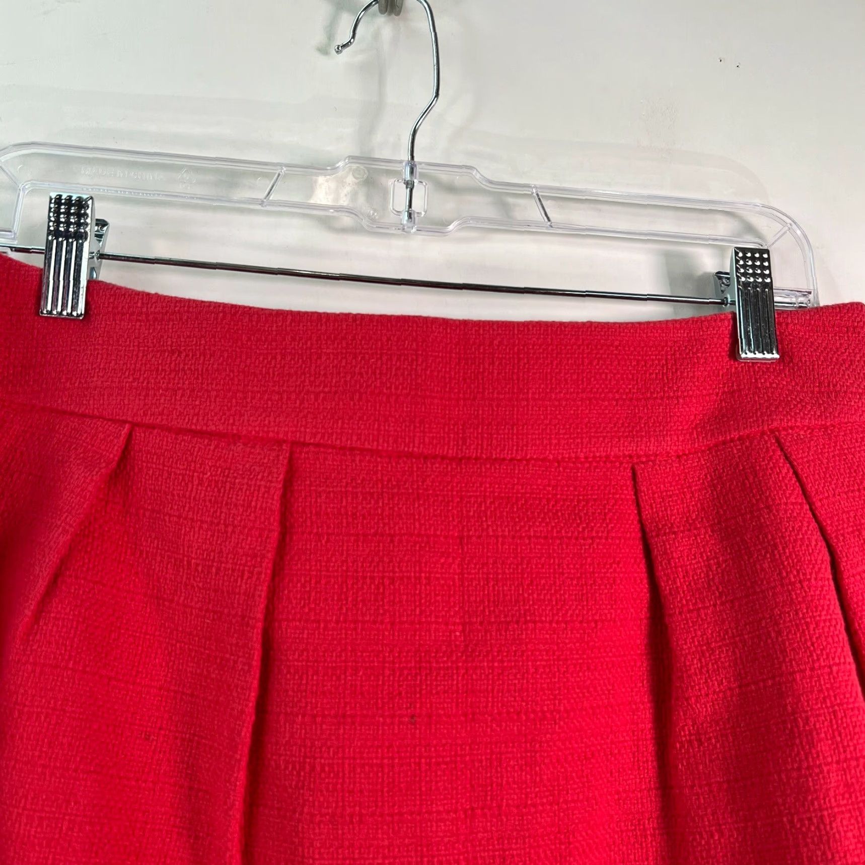 Mossimo Mossimo Skirt Adult Size 8 Red Tweed Pleated Back Zipper 100% Cotton Straight & Pencil Womens Size 30" / US 8 / IT 44 - 3 Thumbnail