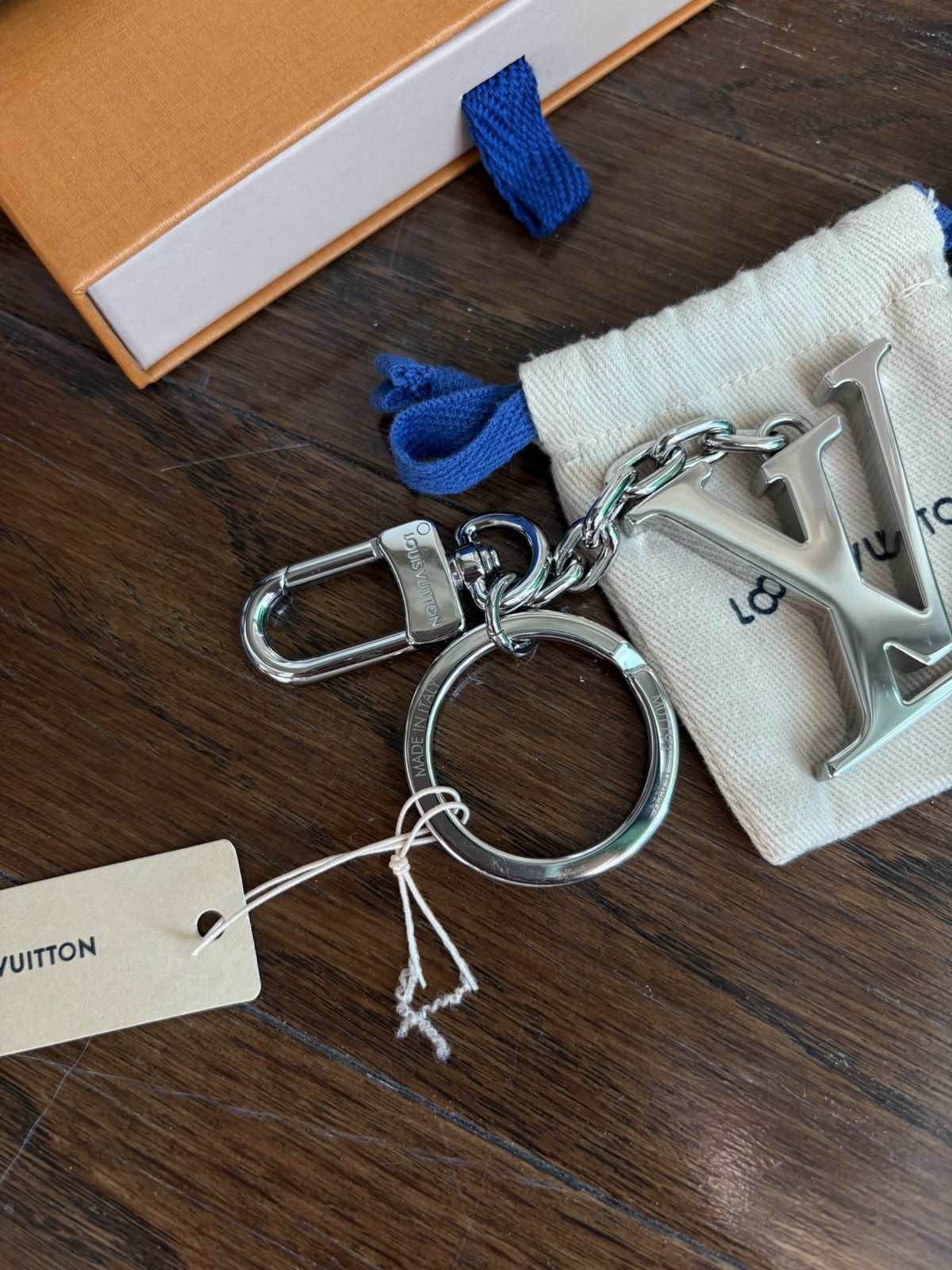 Louis Vuitton Louis Vuitton LV Initials Logo Keychain Charm Size ONE SIZE - 3 Thumbnail