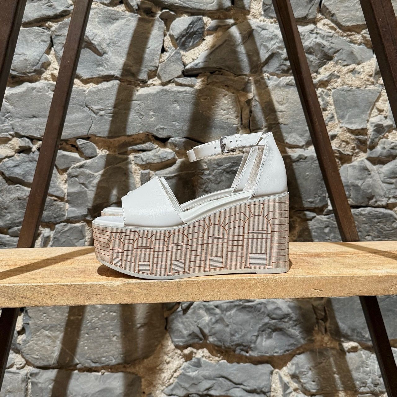 Hermes Hermès Illusion 35 Blanc de Paris Wedge Leather Sandals Size US 8 / IT 38 - 6 Thumbnail