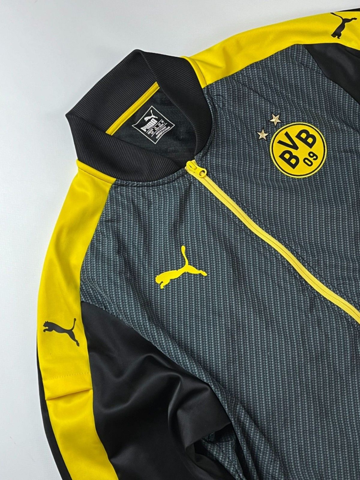 Puma PUMA Borussia Dortmund Training Jacket Size L Size US L / EU 52-54 / 3 - 2 Thumbnail