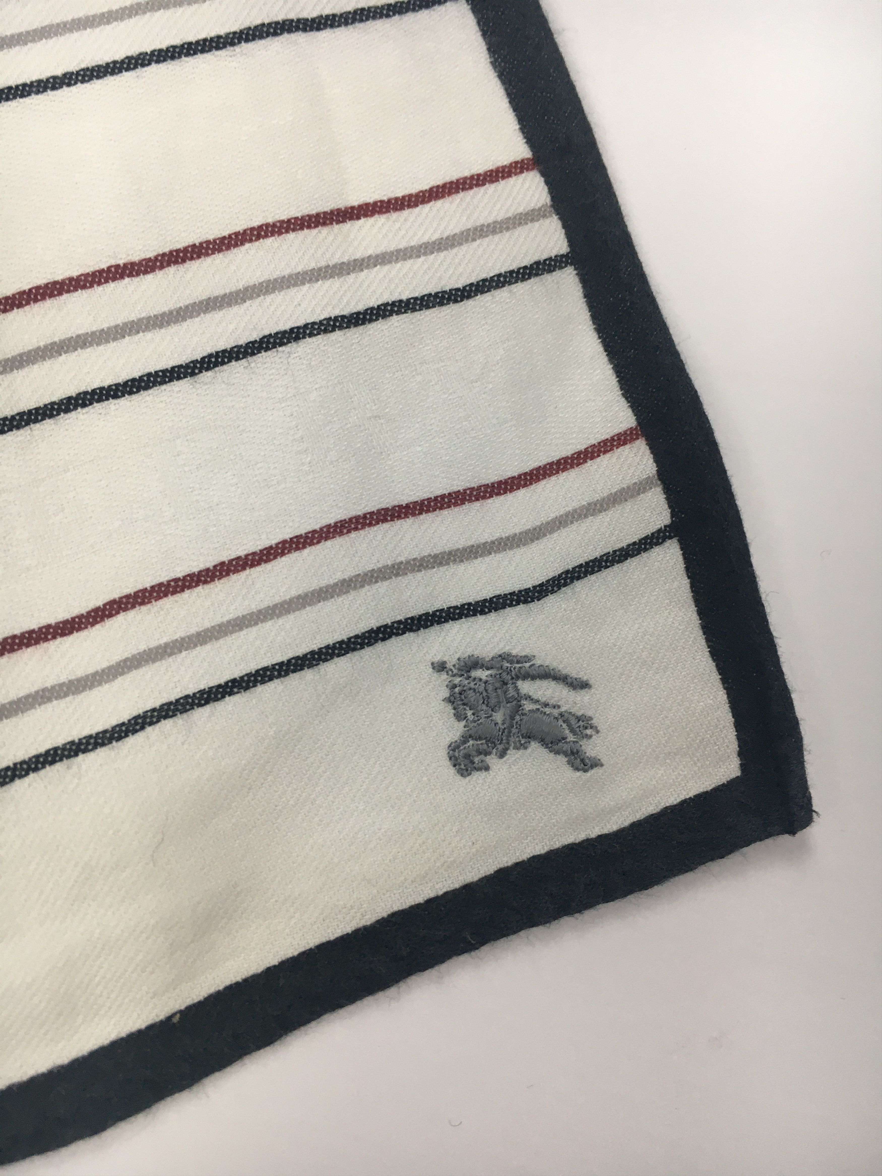 Burberry Rare Vintage Burberry Bandana/Handkerchief/Scarf HKC0078 Size ONE SIZE - 4 Thumbnail