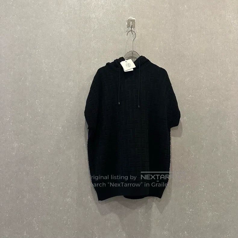 Hermes Hermes solid color hooded sleeveless wool sweater cashmere Size XS / US 0-2 / IT 36-38 - 1 Thumbnail