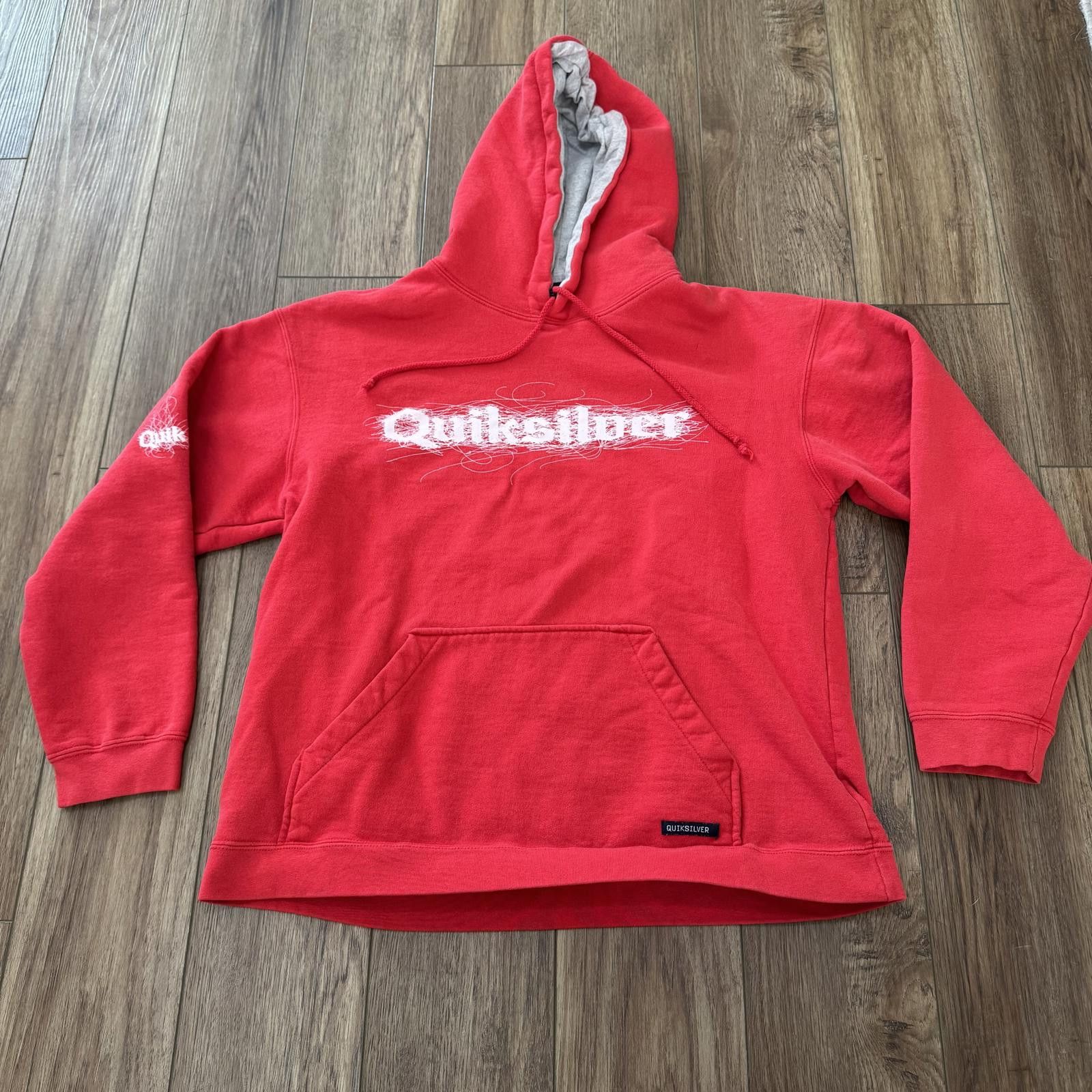 Quiksilver Vintage Y2K Quiksilver Red Hoodie Skate Surf Grunge Size S Size US S / EU 44-46 / 1 - 1 Thumbnail