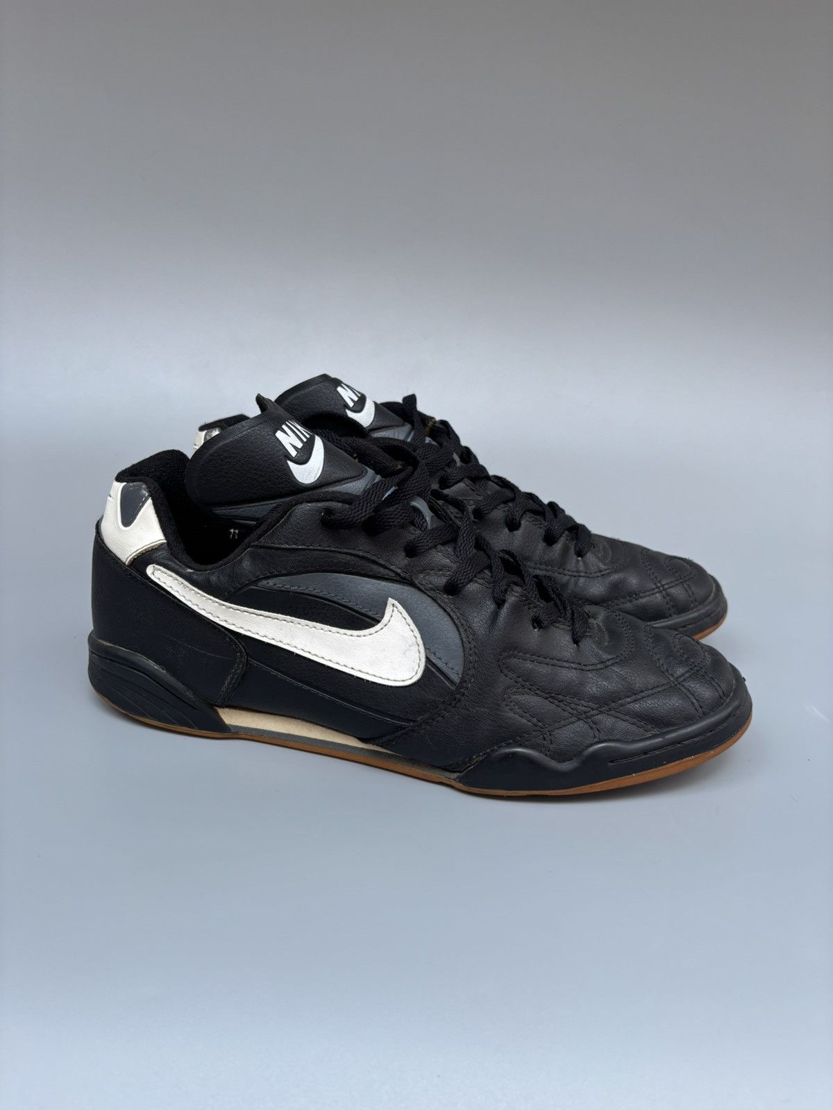 Nike Rare Nike 1995 Tiempo Low Top Size US 11 / EU 44 - 1 Thumbnail
