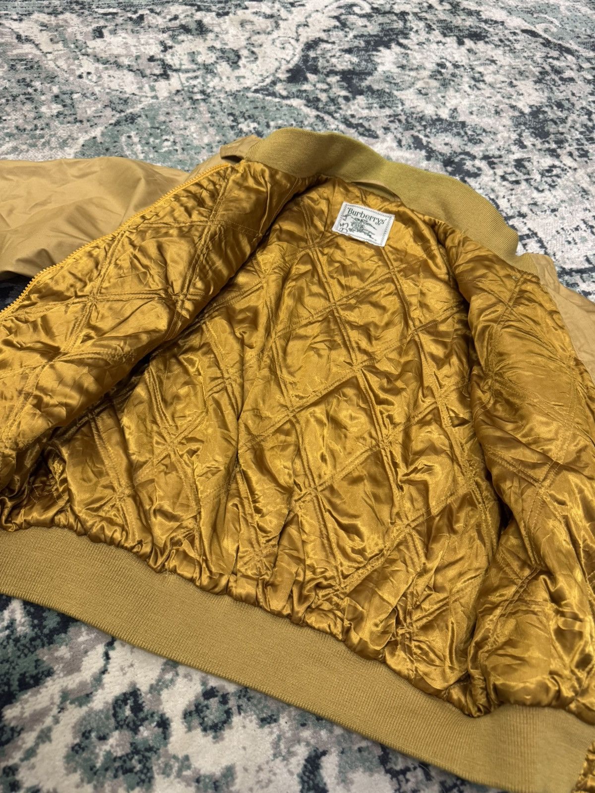 Burberry VINTAGE BURBERRYS BOMBER JACKET BEIGE Size US M / EU 48-50 / 2 - 8 Thumbnail
