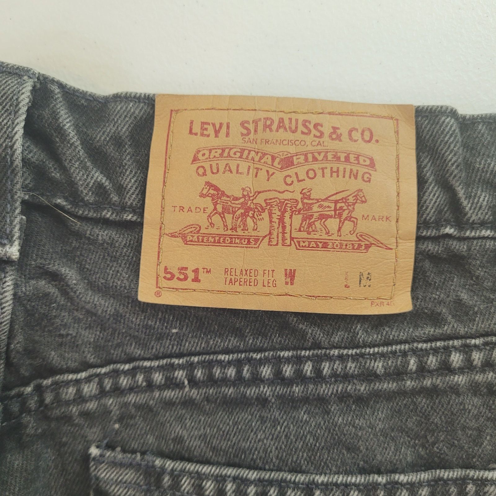 Levi's Vintage 90s Levi's 551 Jeans 32" High Rise Mom Jean Faded Size 32" / US 10 / IT 46 - 5 Thumbnail