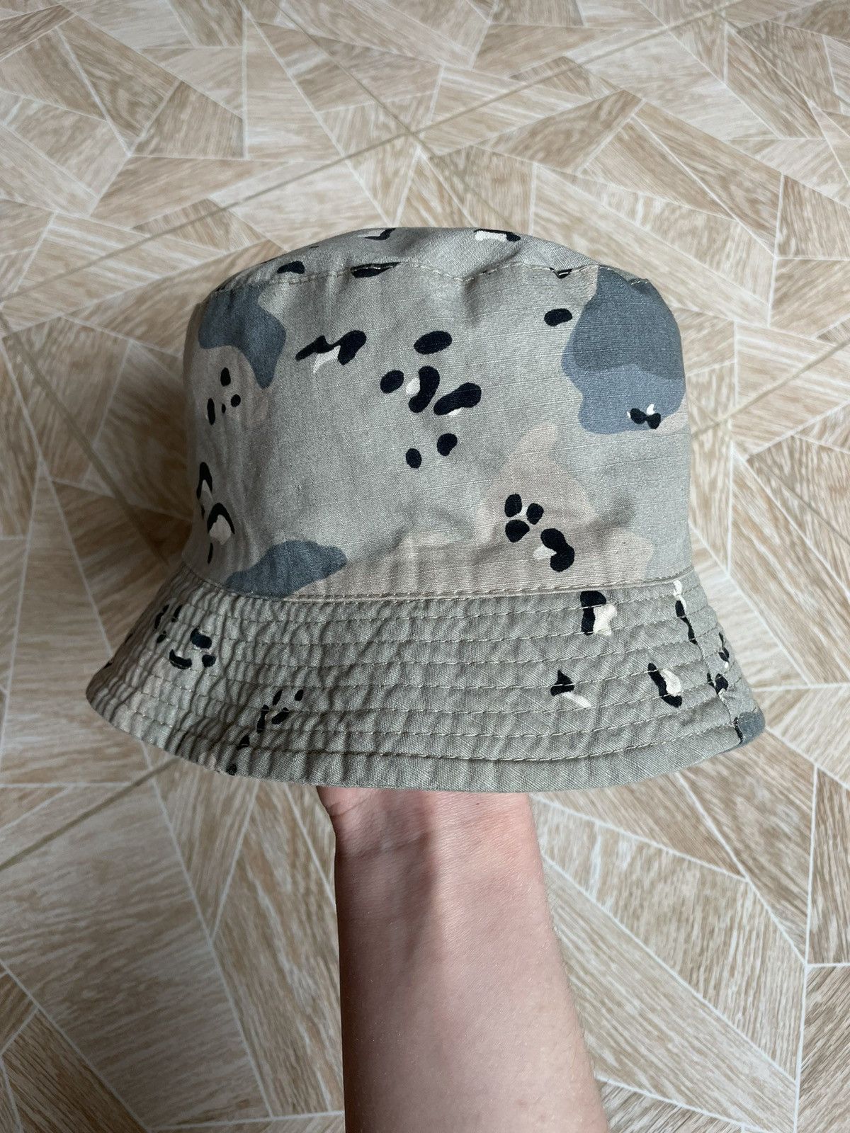 Vintage Rare Y2K Vintage UCLA Military Camo Frozen Snow Bucket Hat Size ONE SIZE - 1 Thumbnail