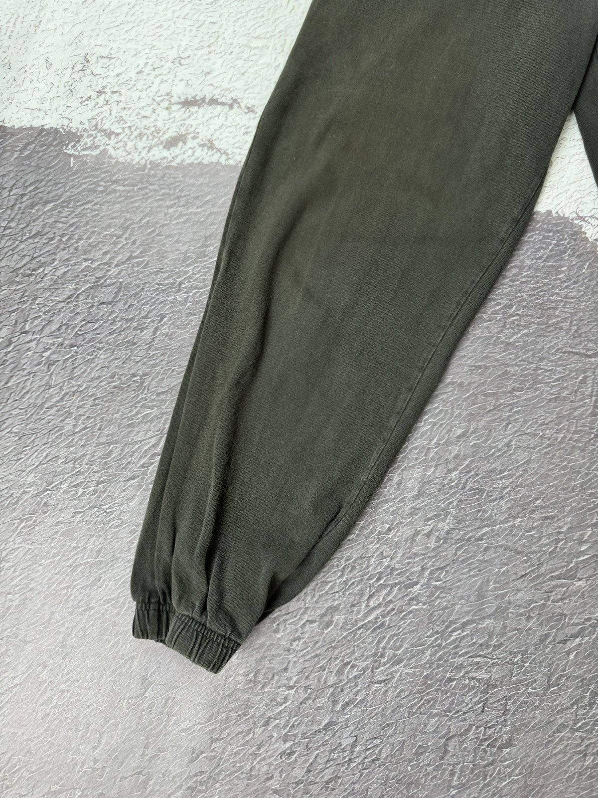 Nike Nike vintage 90s faded black sweatpants logo swoosh Size US 34 / EU 50 - 4 Thumbnail
