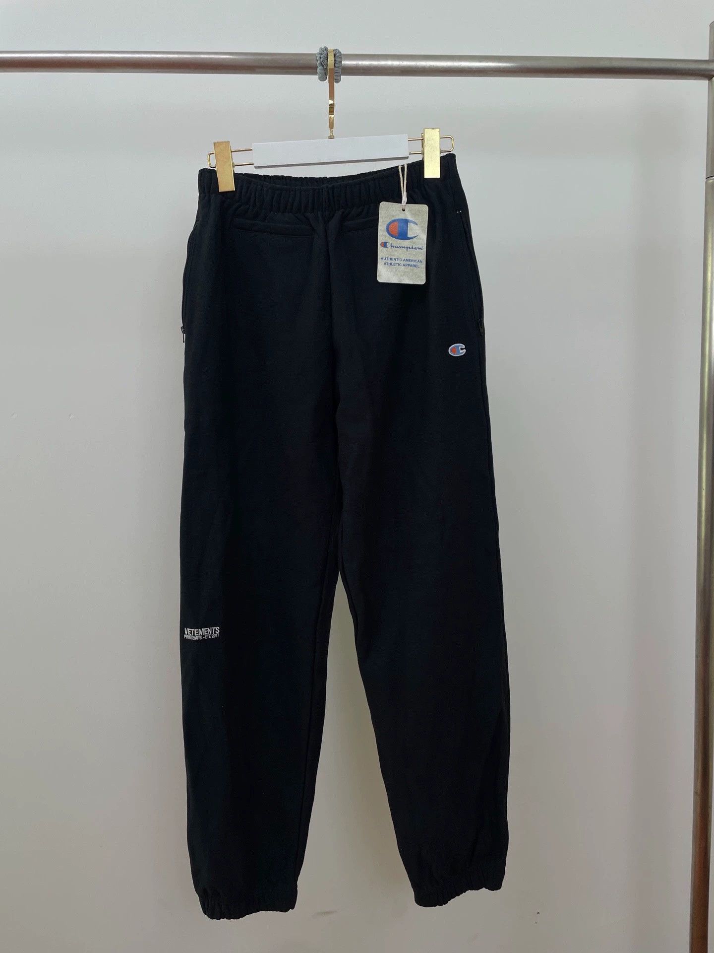 Vetements Vetements x Champion Track Pants S New With Tags Size US 29 - 1 Thumbnail