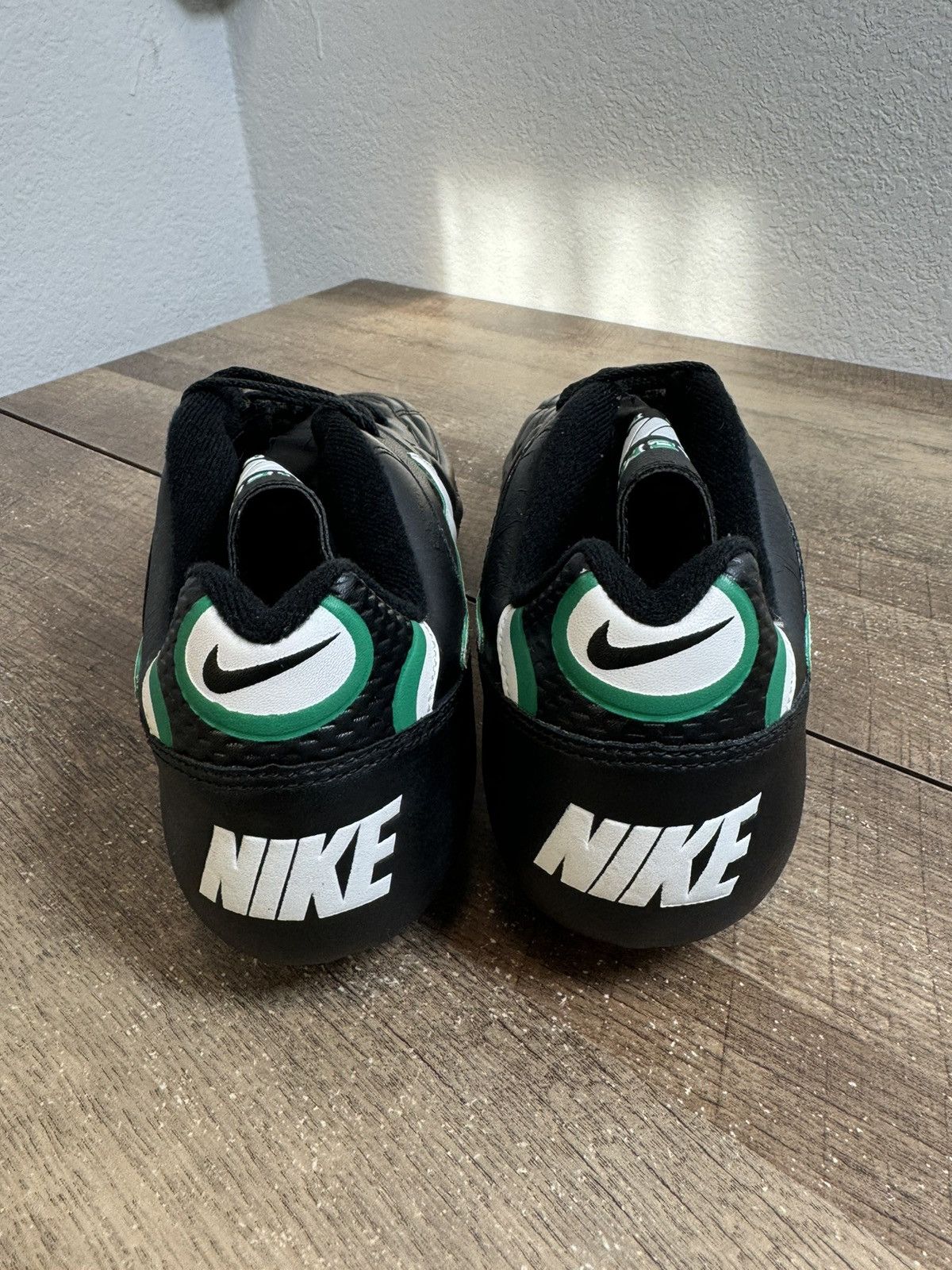 Nike Nike Eurostrike Vintage Football soccer Ronaldo r9 New Sz 9 Size US 9 / EU 42 - 5 Thumbnail