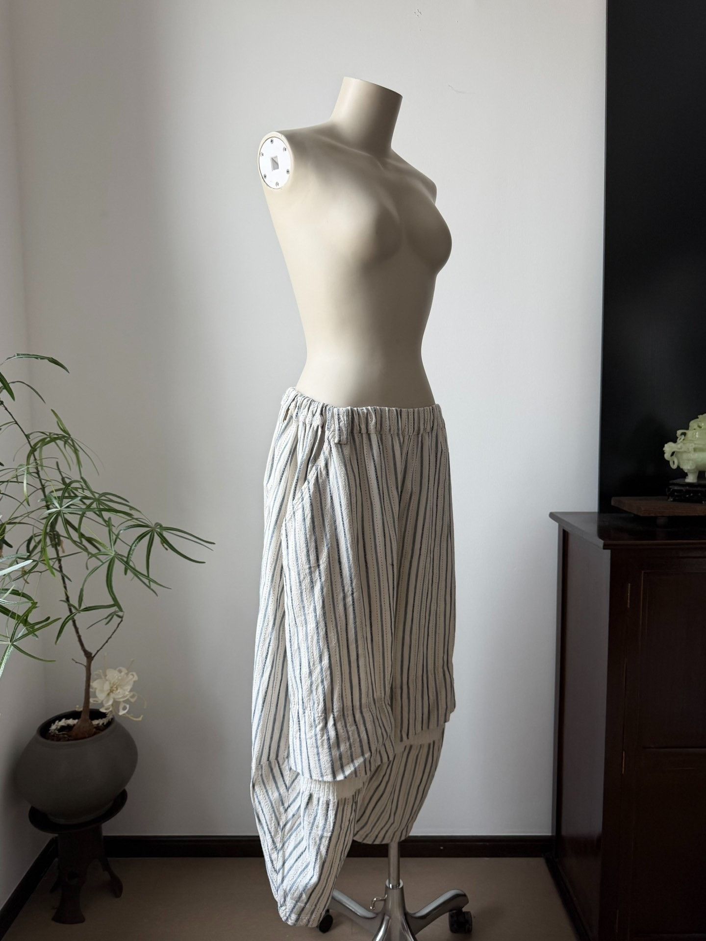 Mou Moyuru Striped Cuffed Lantern Pants Size 32" / US 10 / IT 46 - 1 Thumbnail