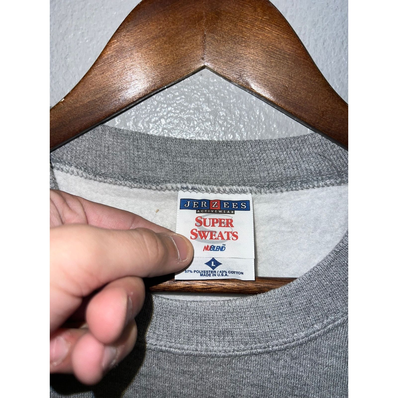 Vintage Vintage Loyalton California Sweatshirt Crewneck Jerzees 90s Size US L / EU 52-54 / 3 - 5 Thumbnail