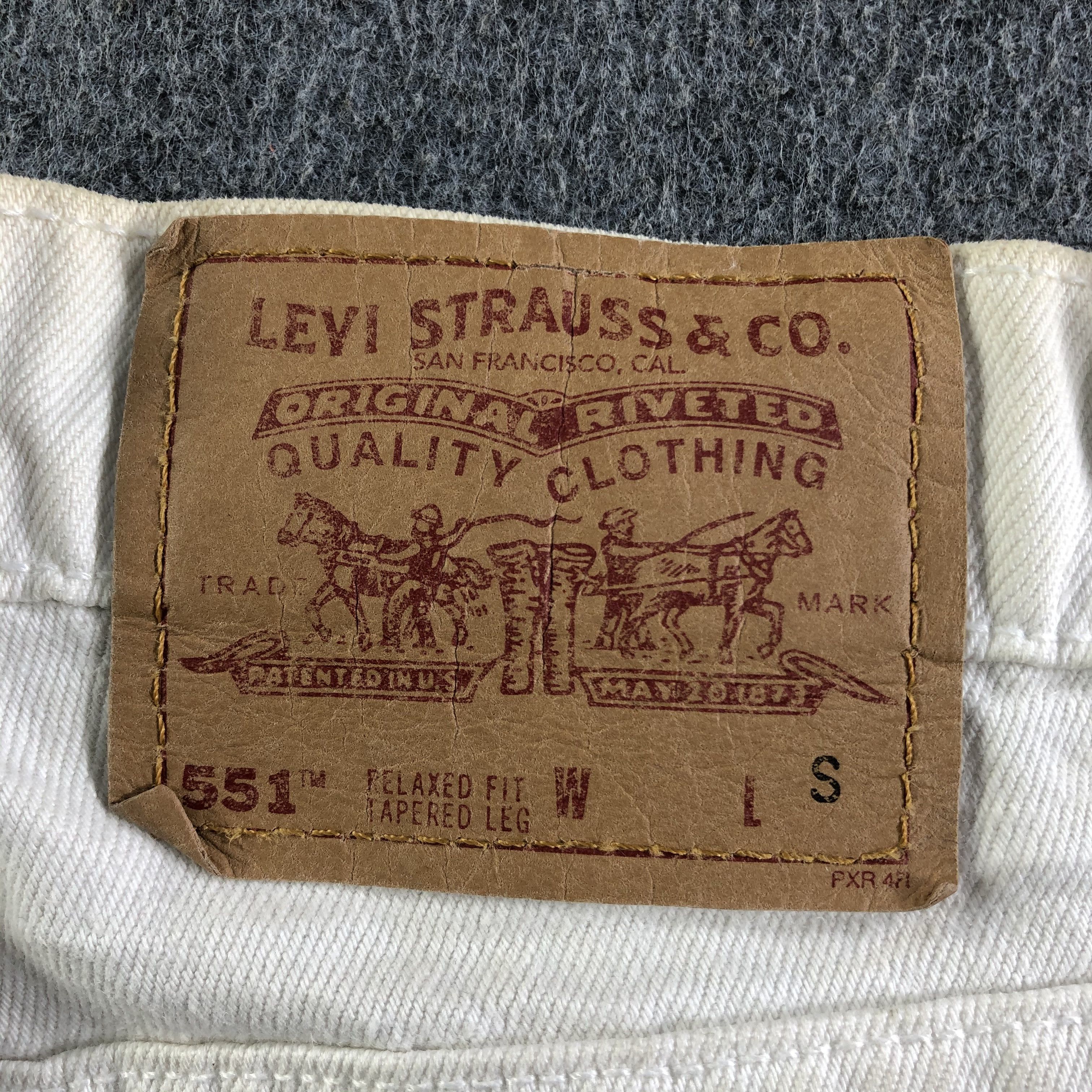 Levi's 90s Vintage Light Wash Levis 551 Jeans-J4210 Size US 30 / EU 46 - 5 Thumbnail