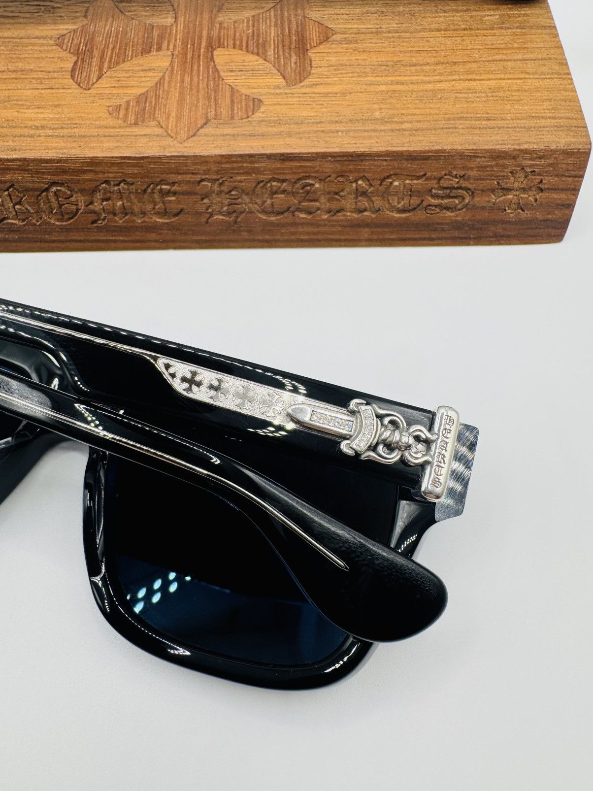 Chrome Hearts Chrome Hearts Diamond Box Officer Sunglasses. Size ONE SIZE - 1 Thumbnail