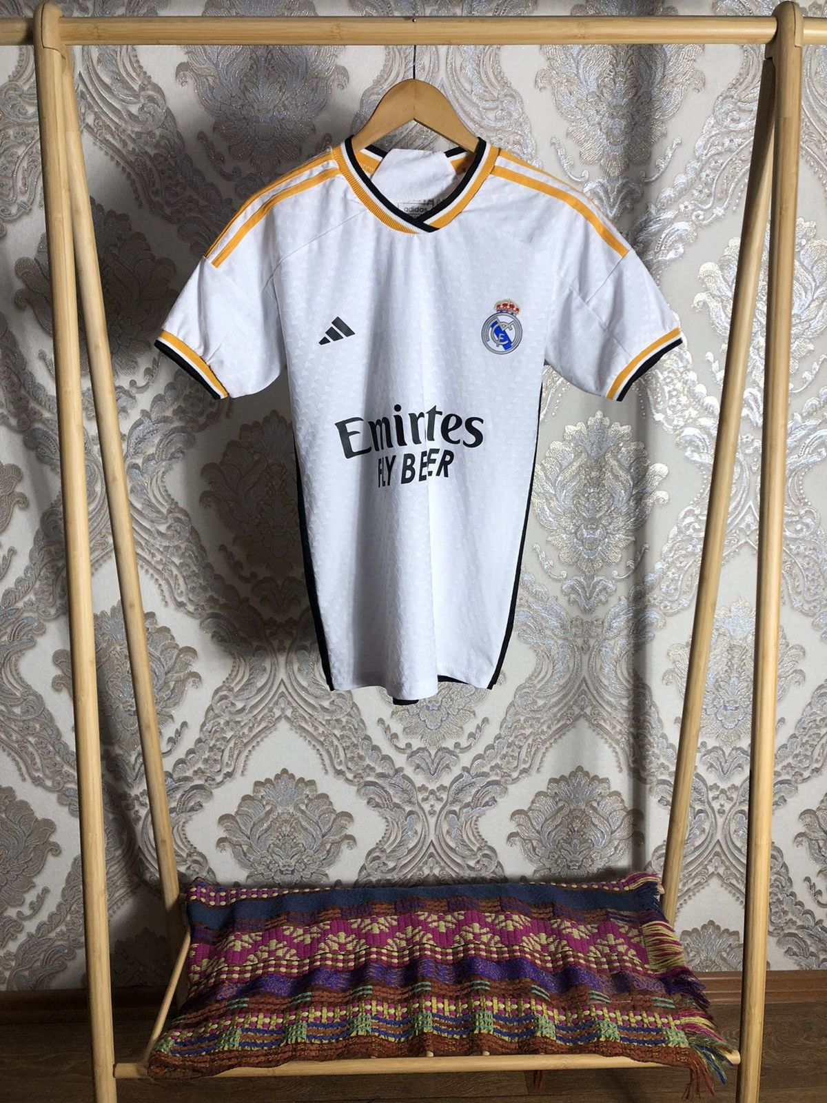 Adidas VERY RARE ADIDAS FC REAL MADRID SPAIN SOCCER JERSEY Y2K 90s Size US L / EU 52-54 / 3 - 2 Thumbnail