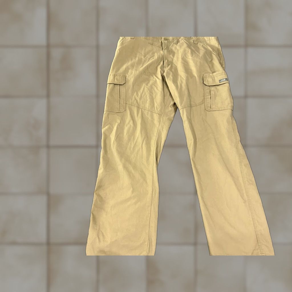 Wrangler Wrangler Cargo Pants Mens 44x32 Beige Regular Relaxed Straight Cargo Pocket Cotton Spandex Workwear Casual Pockets Size US 44 / EU 60 - 1 Thumbnail