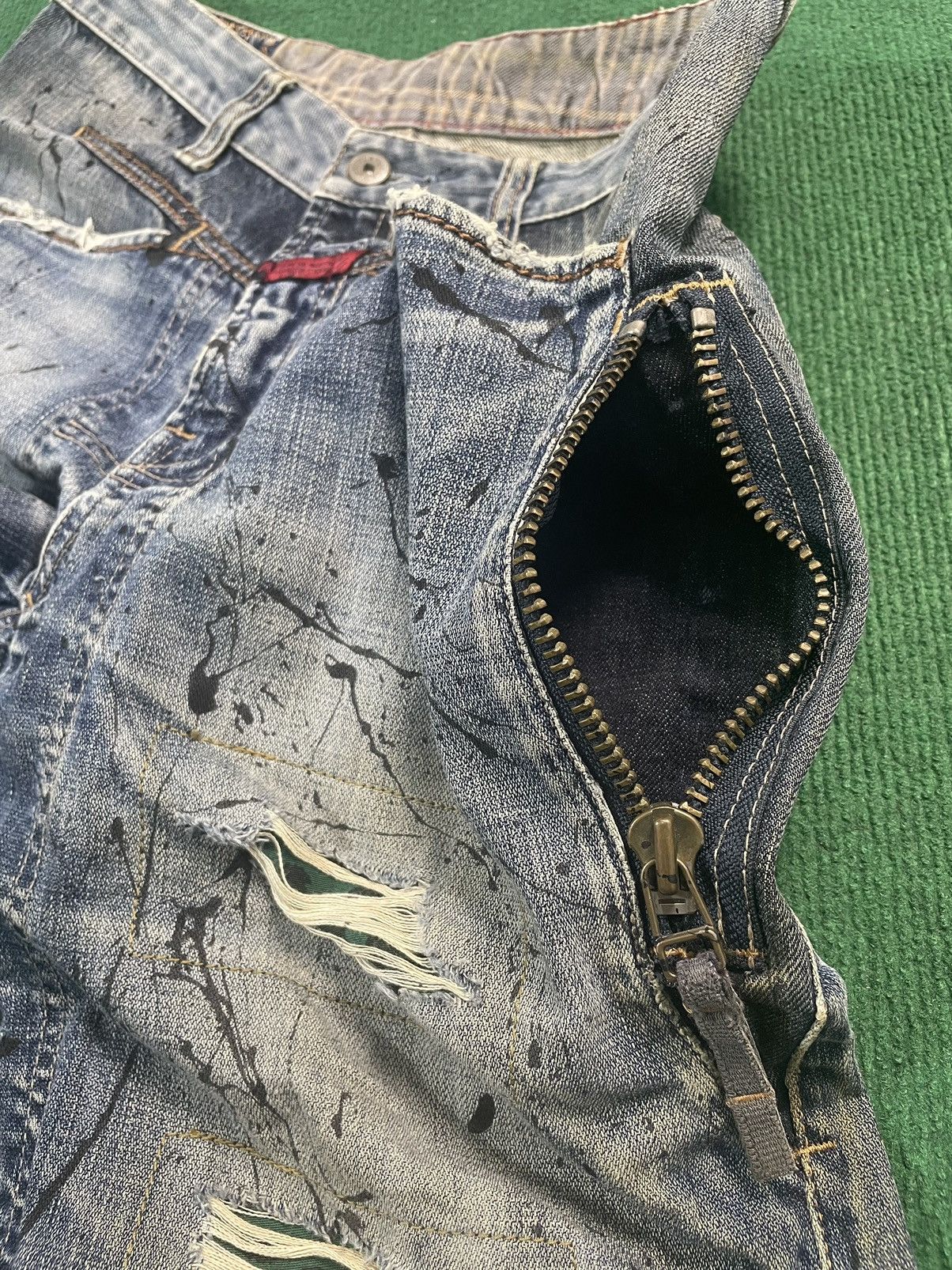 Marithe + Francois Girbaud Distressed Marithe Francois Girbaud Jeans very rare Size US 31 - 22 Thumbnail