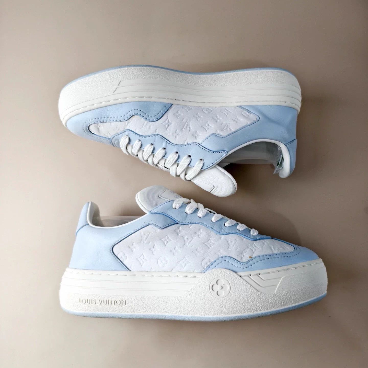 Louis Vuitton LV Dragon Year Embossed Cloud Sneaker White/Blue 37 Size US 6 / IT 36 - 4 Thumbnail
