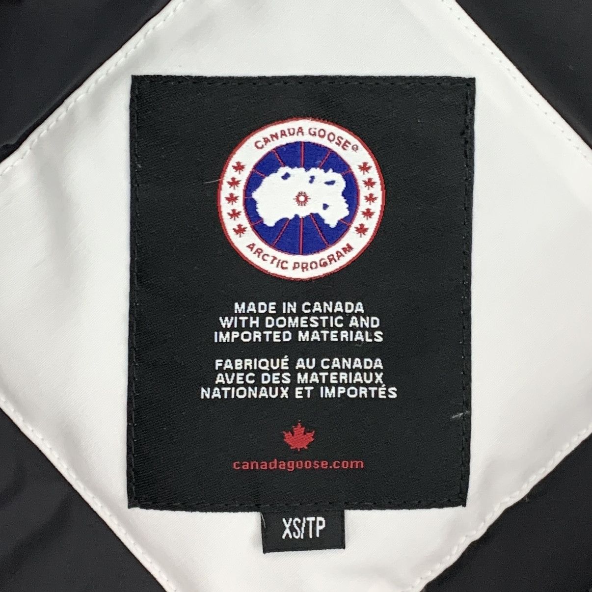 Canada Goose Canada Goose Victoria Down Jacket White (XS) Size US XS / EU 42 / 0 - 6 Thumbnail