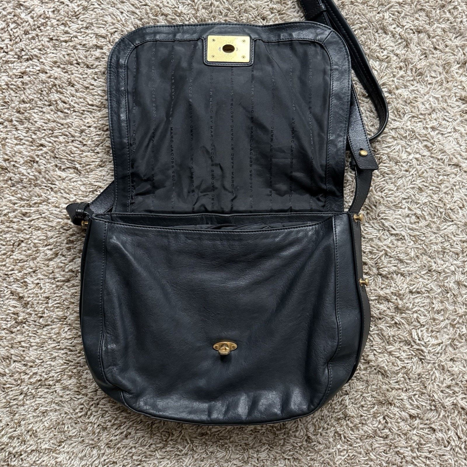 Marc Jacobs × Marc by Marc Jacobs Marc By Marc Jacobs Messenger Bag Black Leather Purse Size ONE SIZE - 8 Thumbnail