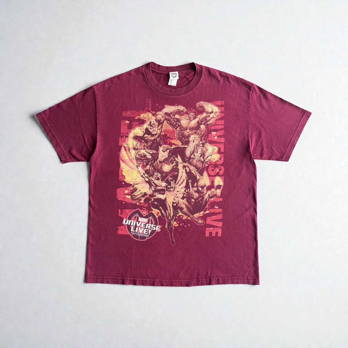 Marvel Comics Marvel Game Tee - Universe Live! Size US XL / EU 56 / 4 - 1 Thumbnail