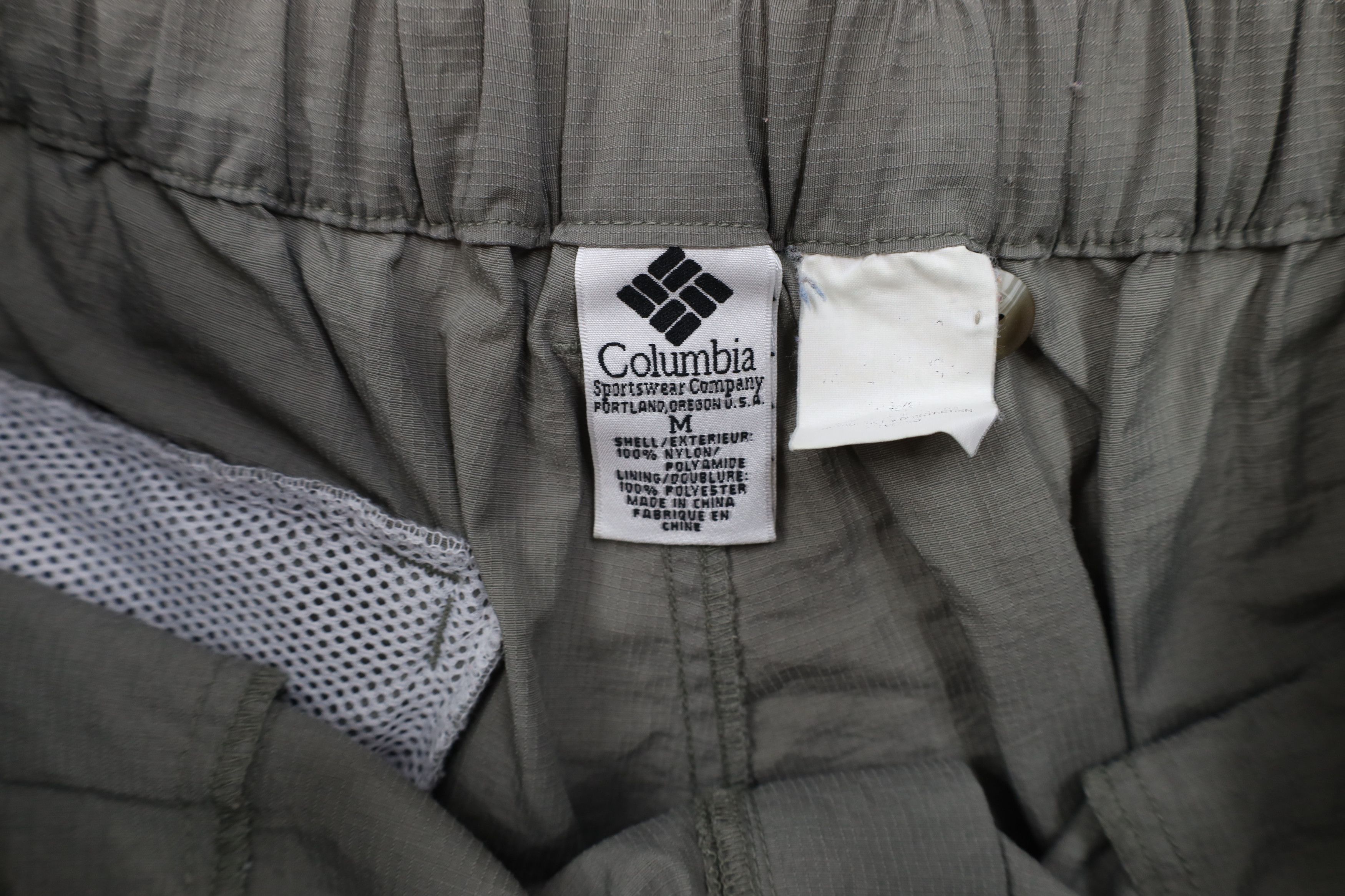 Columbia × Vintage Vintage 90s Columbia Convertible Wide Leg Cargo Pants Size US 34 / EU 50 - 8 Thumbnail