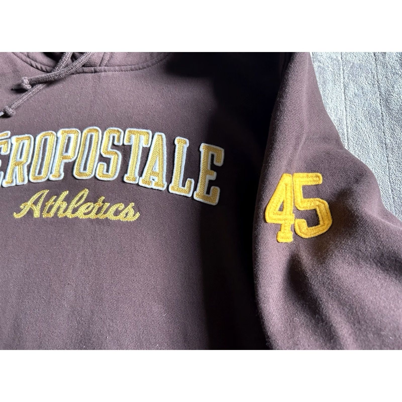 Vintage VINTAGE Aeropostale Athletics Hoodie Mens L Cotton Blend Brown All Seasons Hooded Pockets Retro Baggy Chain Stitched 90s Style Boys Mens Size US L / EU 52-54 / 3 - 4 Thumbnail