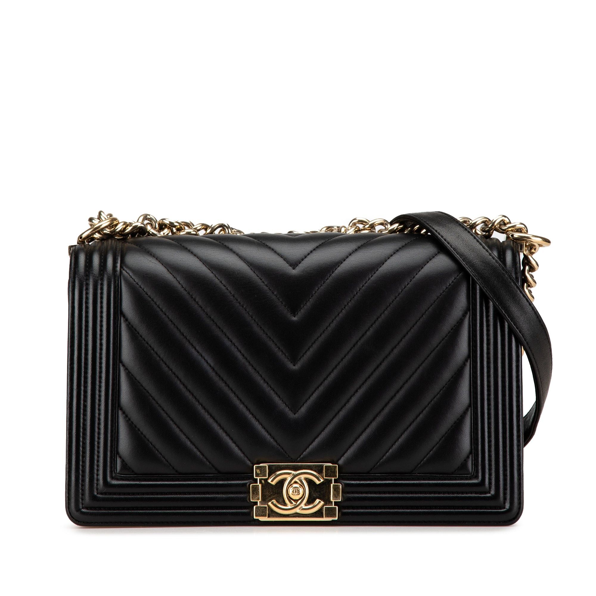 Chanel Chanel New Medium Chevron Lambskin Boy Flap Black Size ONE SIZE - 1 Thumbnail