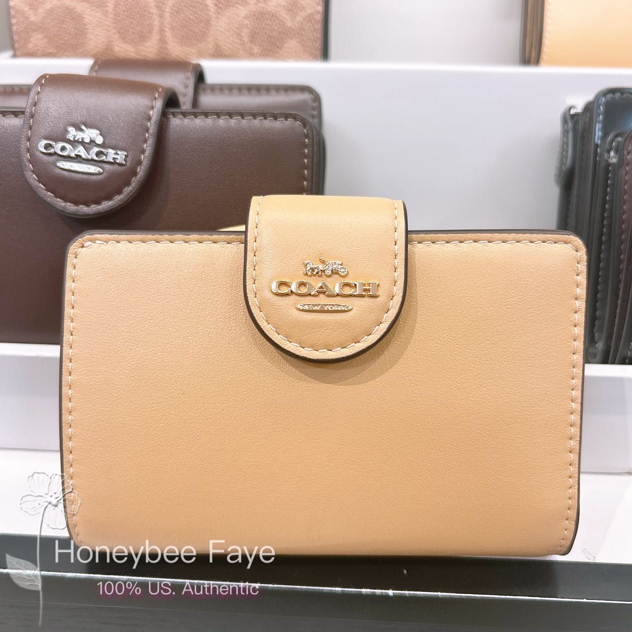 Medium Corner Zip Wallet CR791