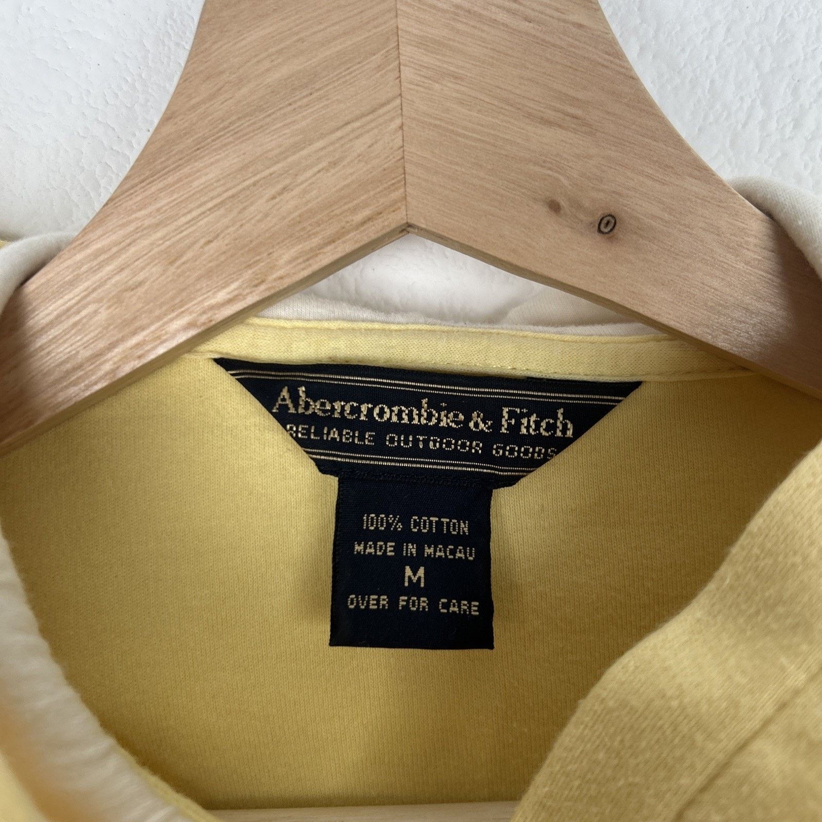 Abercrombie & Fitch Abercrombie and Fitch VTG Women’s Button Yellow Cardigan M Size M / US 6-8 / IT 42-44 - 4 Thumbnail