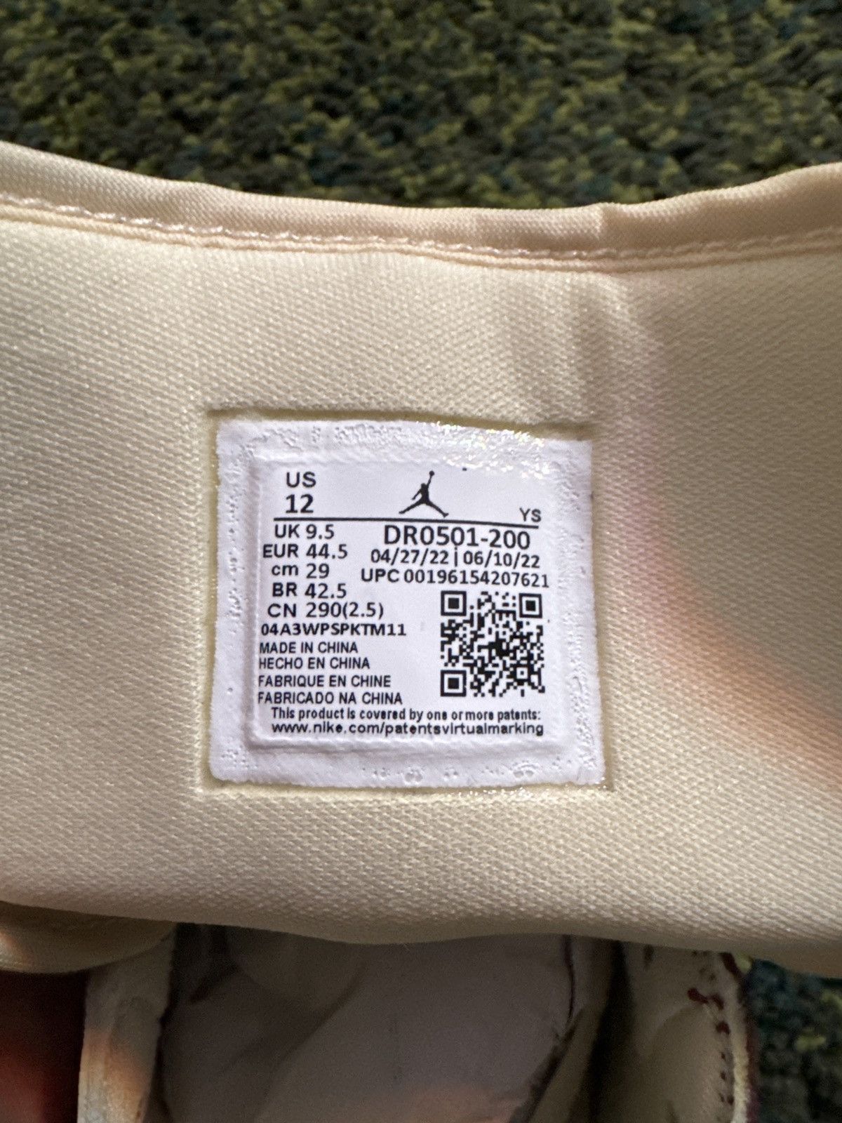 Jordan Brand × Nike Jordan 1 Mid SE Size US 12 / IT 42 - 6 Thumbnail