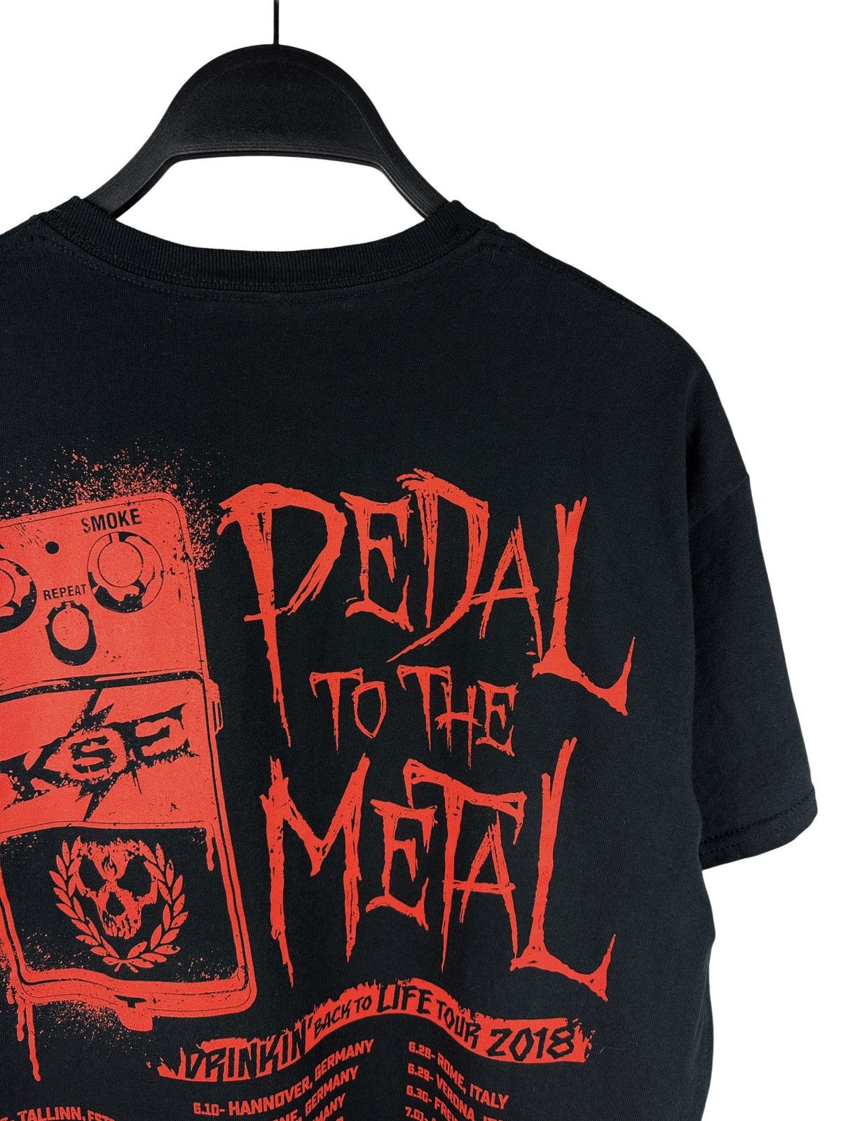 Band Tees 2018 Killswitch Engage Pedal To The Metal Tour T-Shirt Size US M / EU 48-50 / 2 - 11 Thumbnail