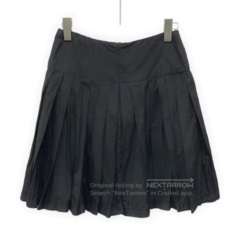 Chanel Chanel Black Silk Pleated Skirt . Size 24" / US 00 / IT 34 - 2 Thumbnail